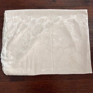 Vintage Damask Oval Tablecloth 80" x 114" Ivory Color.